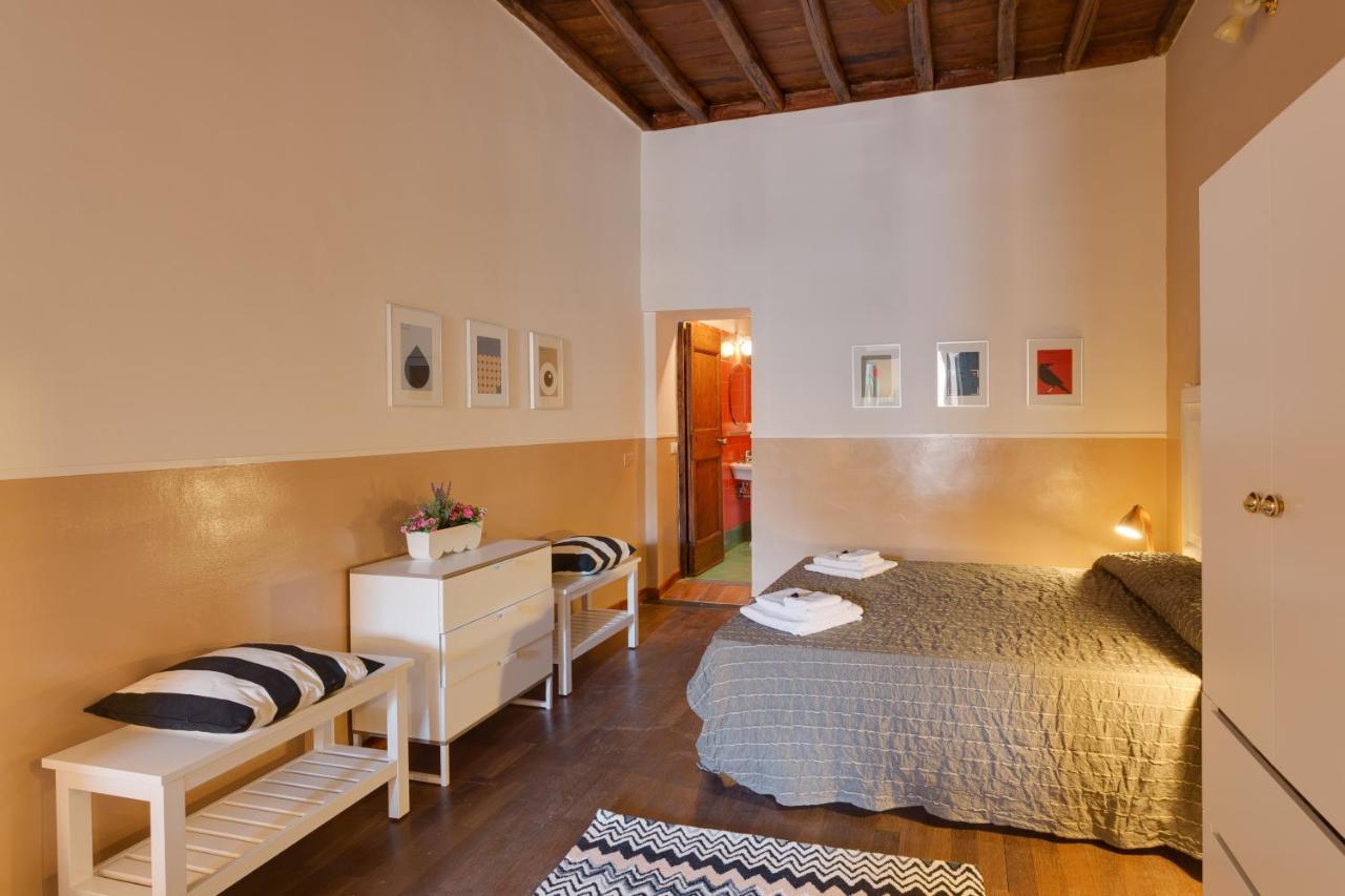 Romac Baullari Holiday Apartment In Campo De Fiori Bagian luar foto